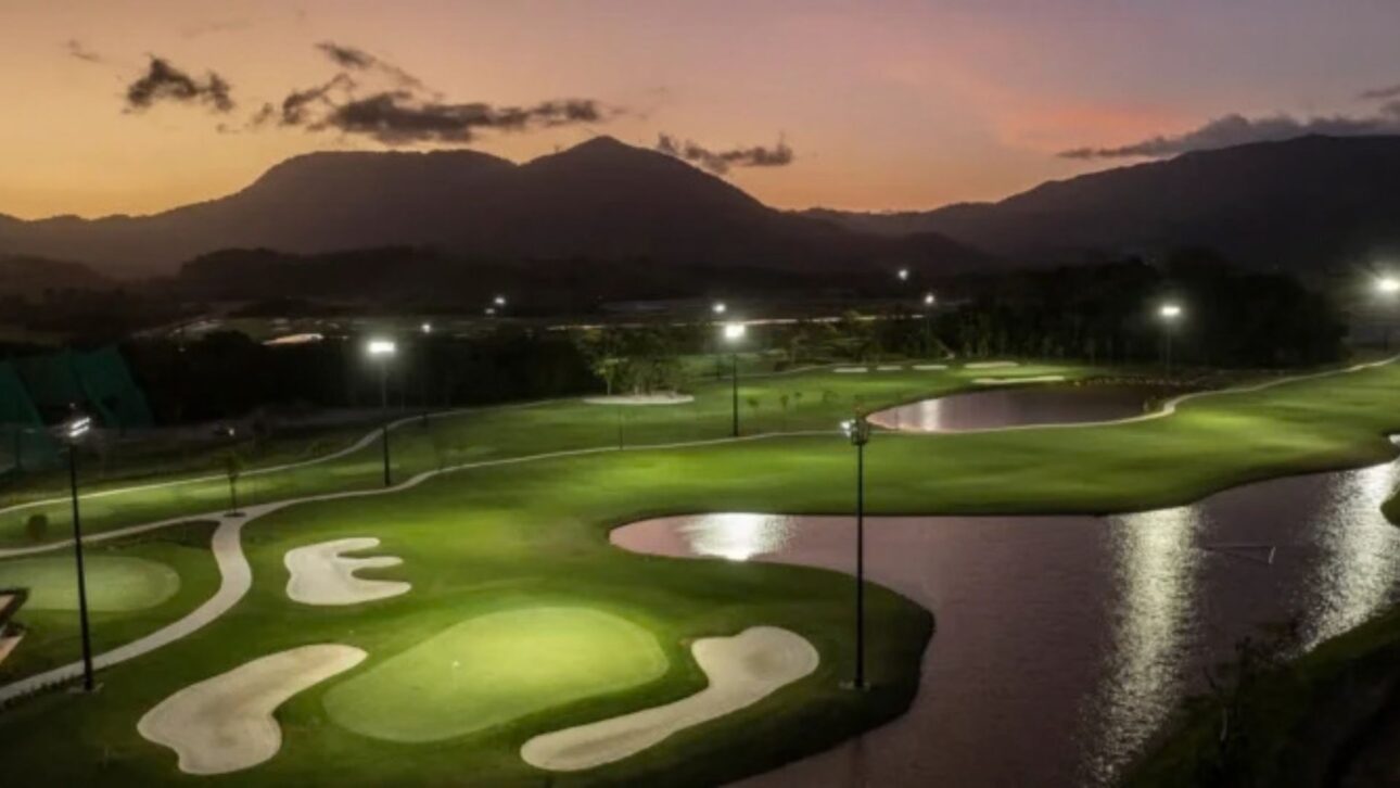 Porto Belo Golf: campo de golf iluminado por LED en Santa Catarina recibe R$ 400 millones e integra megacomplejo turístico de R$ 12 mil millones.