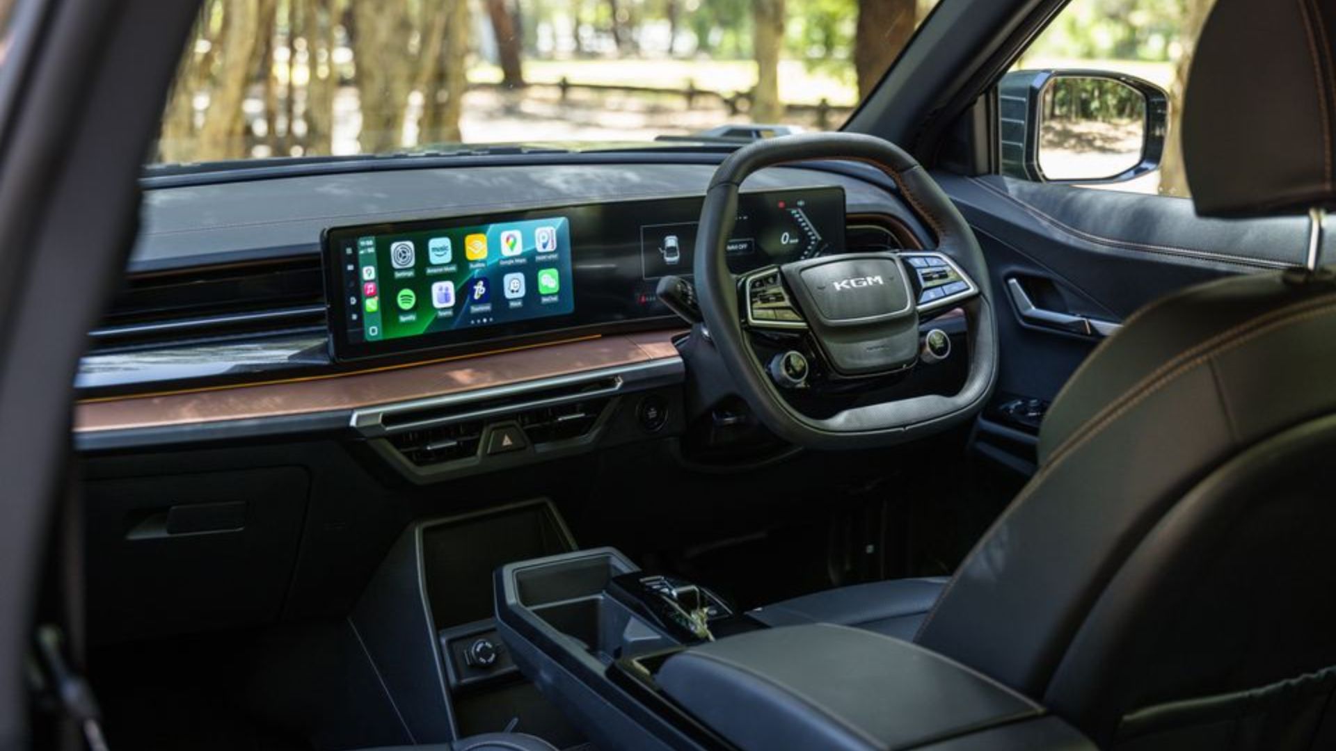 KGM Musso EV estreia na Austrália com até 420 km de autonomia, 905 kg de carga útil e preço próximo ao da Toyota Hilux SR 4x4.