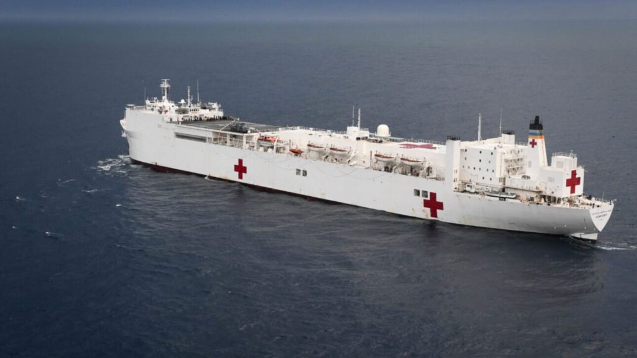 USNS Mercy: hospital flotante de la Marina de EE.UU. tiene 1.000 camas, 11 salas quirúrgicas y actúa en guerras, desastres naturales y misiones humanitarias. (Imagen: reproducción/ U.S. NAVY )