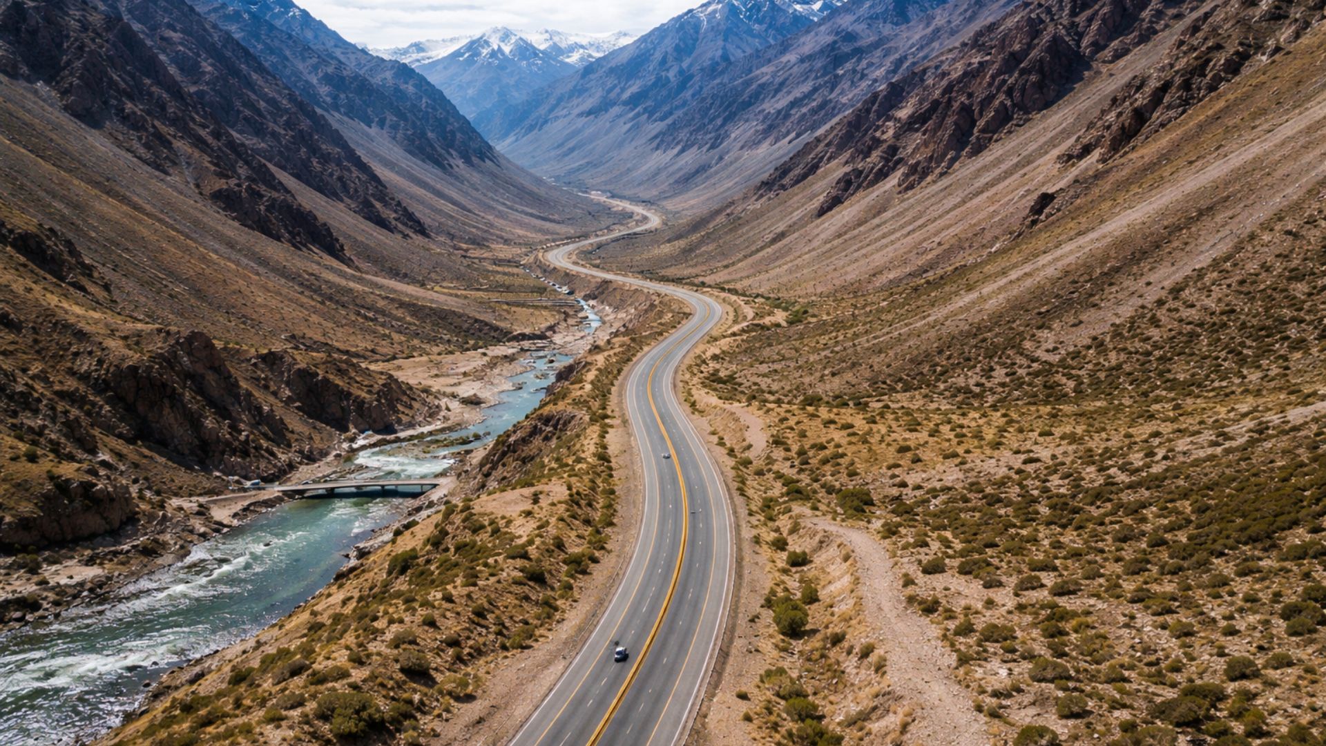 A Ruta 40 percorre 5.194 km paralela aos Andes, cruza 27 montanhas e conecta 11 províncias argentinas com 20 parques nacionais no caminho.