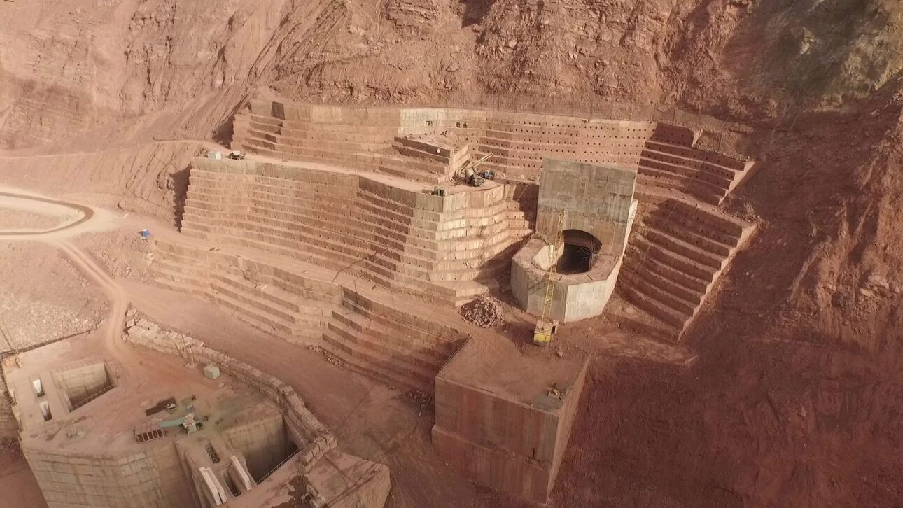 Barragem Rogun no Tajiquistão pode se tornar a mais alta do mundo. Megaprojeto hidrelétrico de bilhões promete mudar energia na Ásia Central.