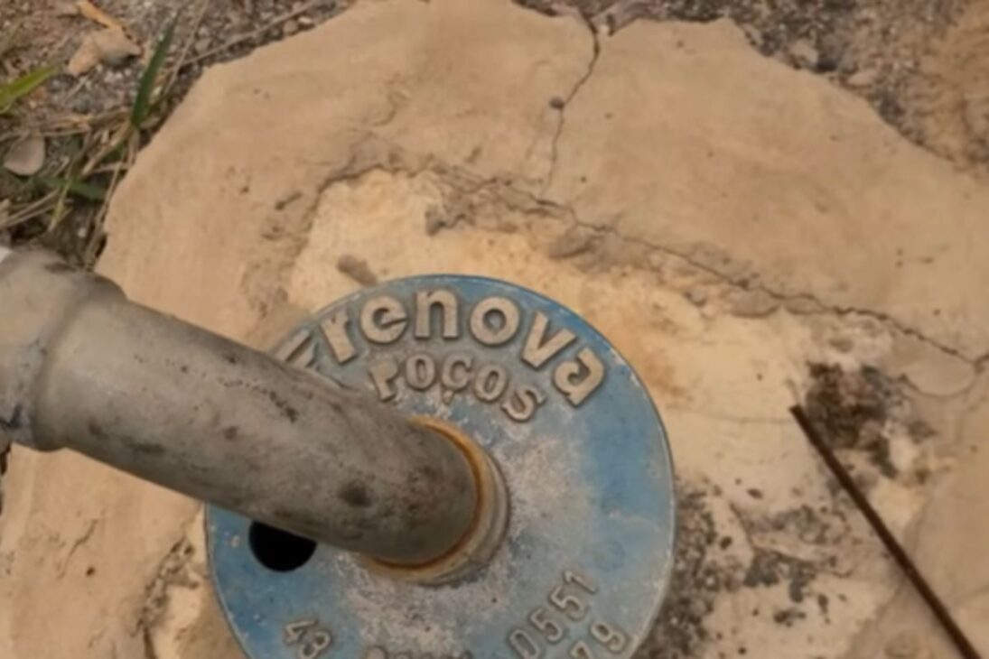 Pozo Artesiano a 250 Metros Entrega 10 Mil Litros por Hora, Pero Sulfuro de Hidrógeno Obliga Uso de Camión de Agua en Paraná.