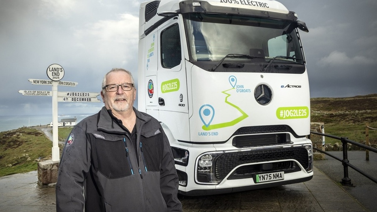 Este caminhão elétrico da Mercedes-Benz utiliza uma bateria LFP de 600 kWh.
