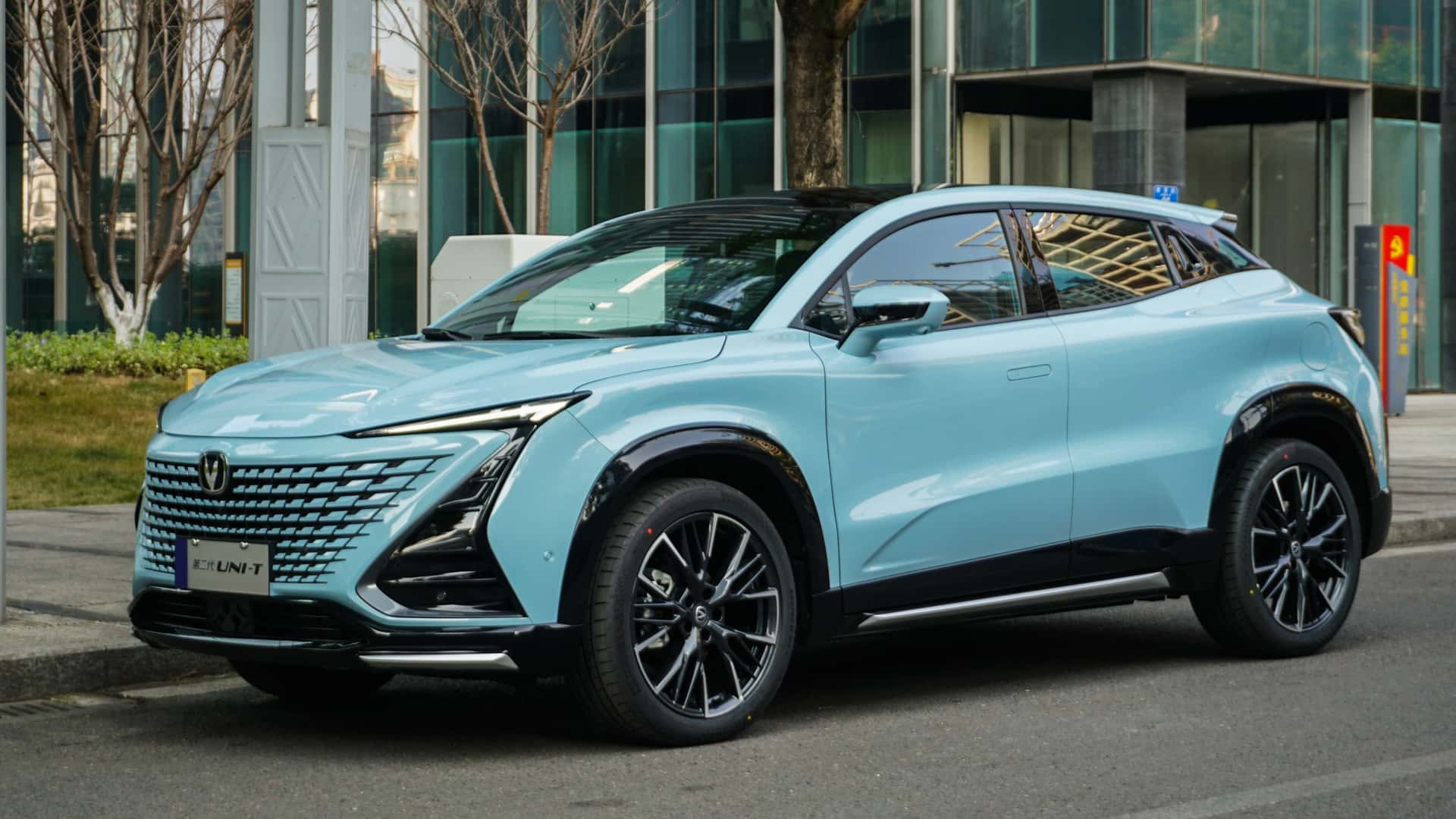 CAOA Changan confirma o UNI-T como 1º lançamento no Brasil, com montagem em Anápolis (GO), motor 1.5 turbo e estreia prevista para março. (Imagem: Divulgação)