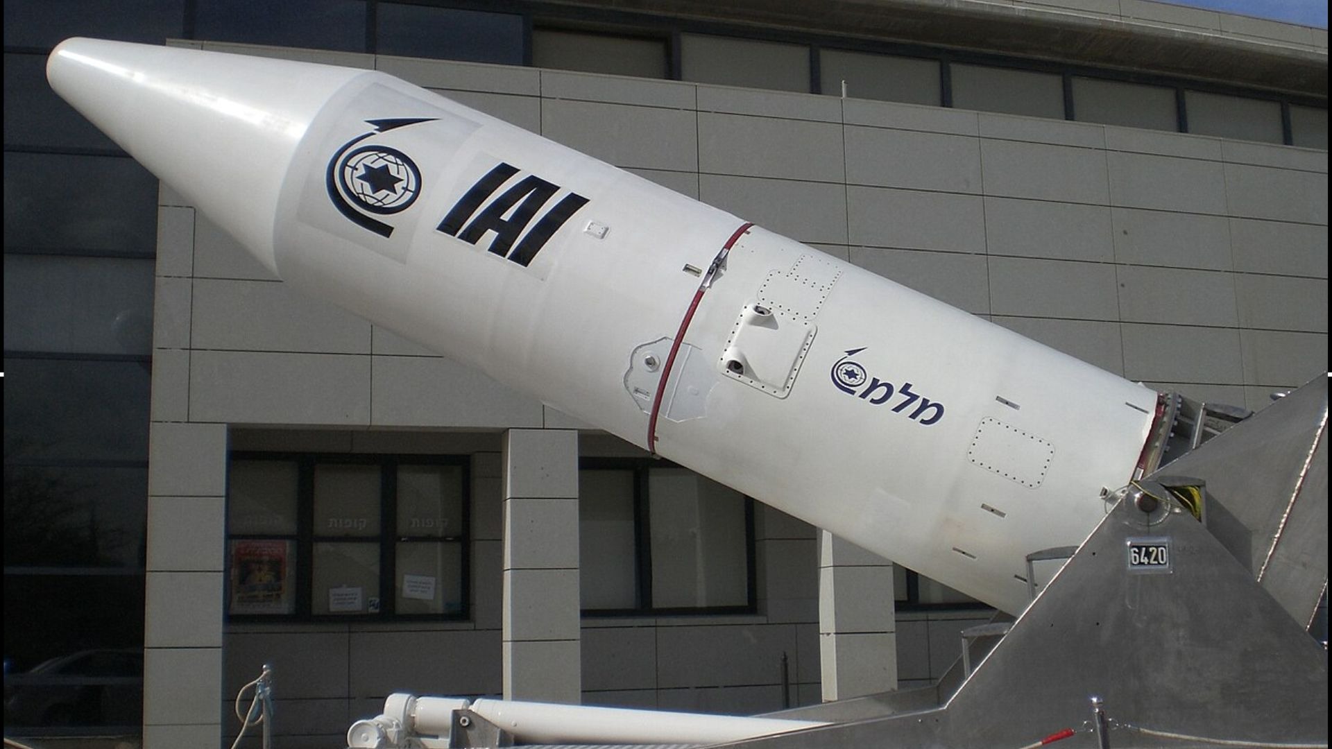 Tensões entre Israel e Irã reacendem debate sobre arsenal nuclear israelense estimado entre 80 e 90 ogivas e estratégia de dissuasão.