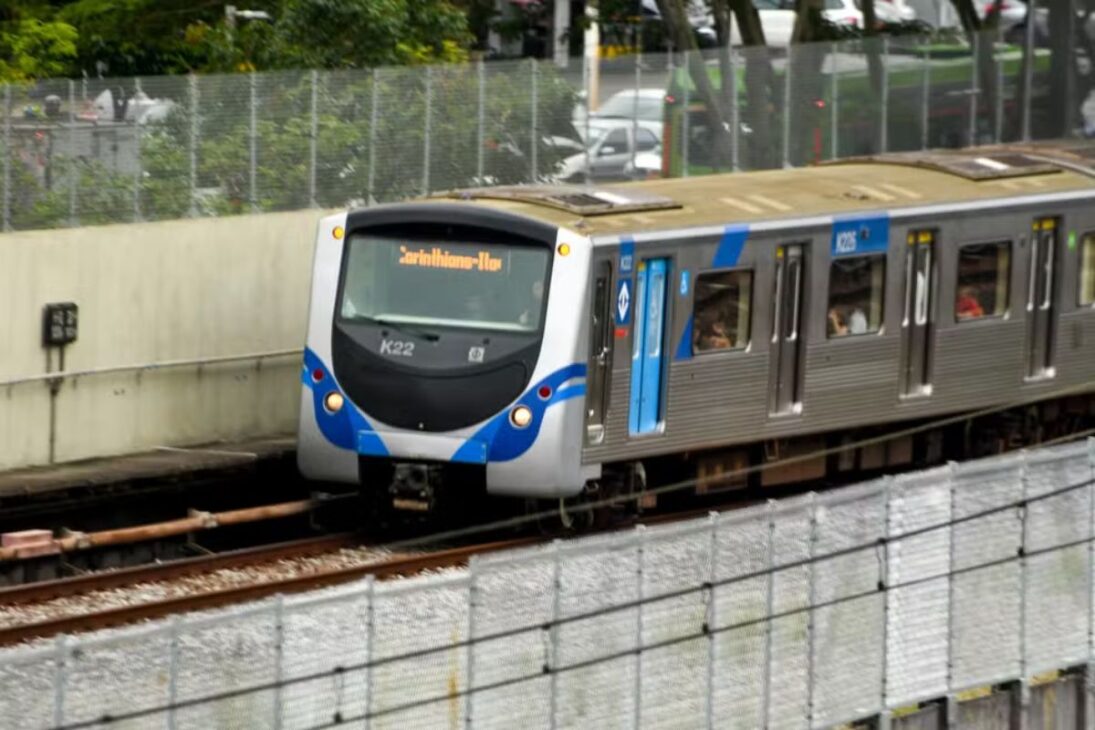 El metro sigue siendo raro en Brasil porque las capitales crecen con tráfico intenso, líneas insuficientes y proyectos estancados, aumentando el costo diario de la movilidad urbana.